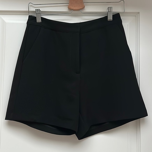 Black dress shorts - Picture 1 of 3